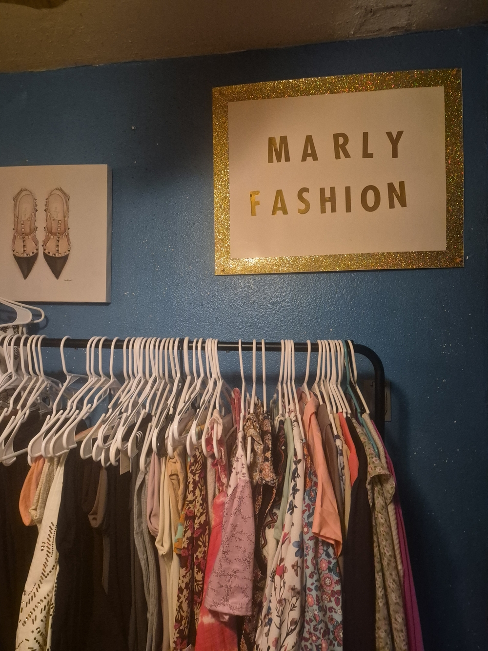 Show Mix Clothes Sizes L And XL